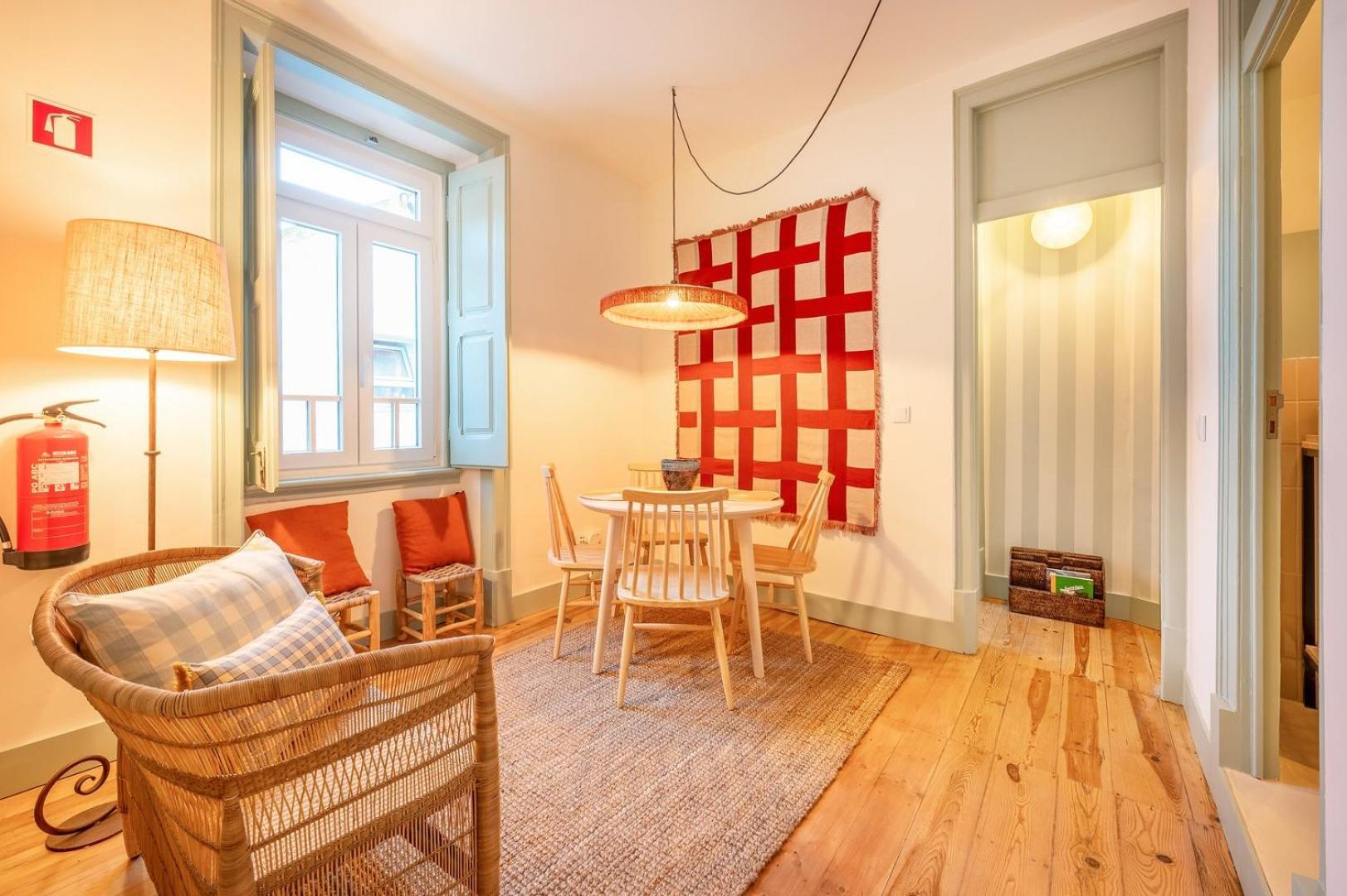 Riverside Splendor In 1 Apartment *